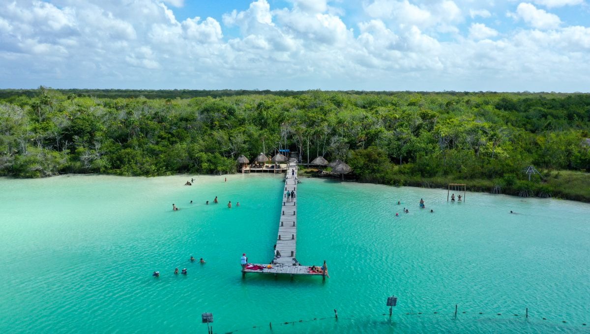 Take instagrammable pictures in Cancun and the Riviera Maya: Laguna de Kaan Luum in Tulun