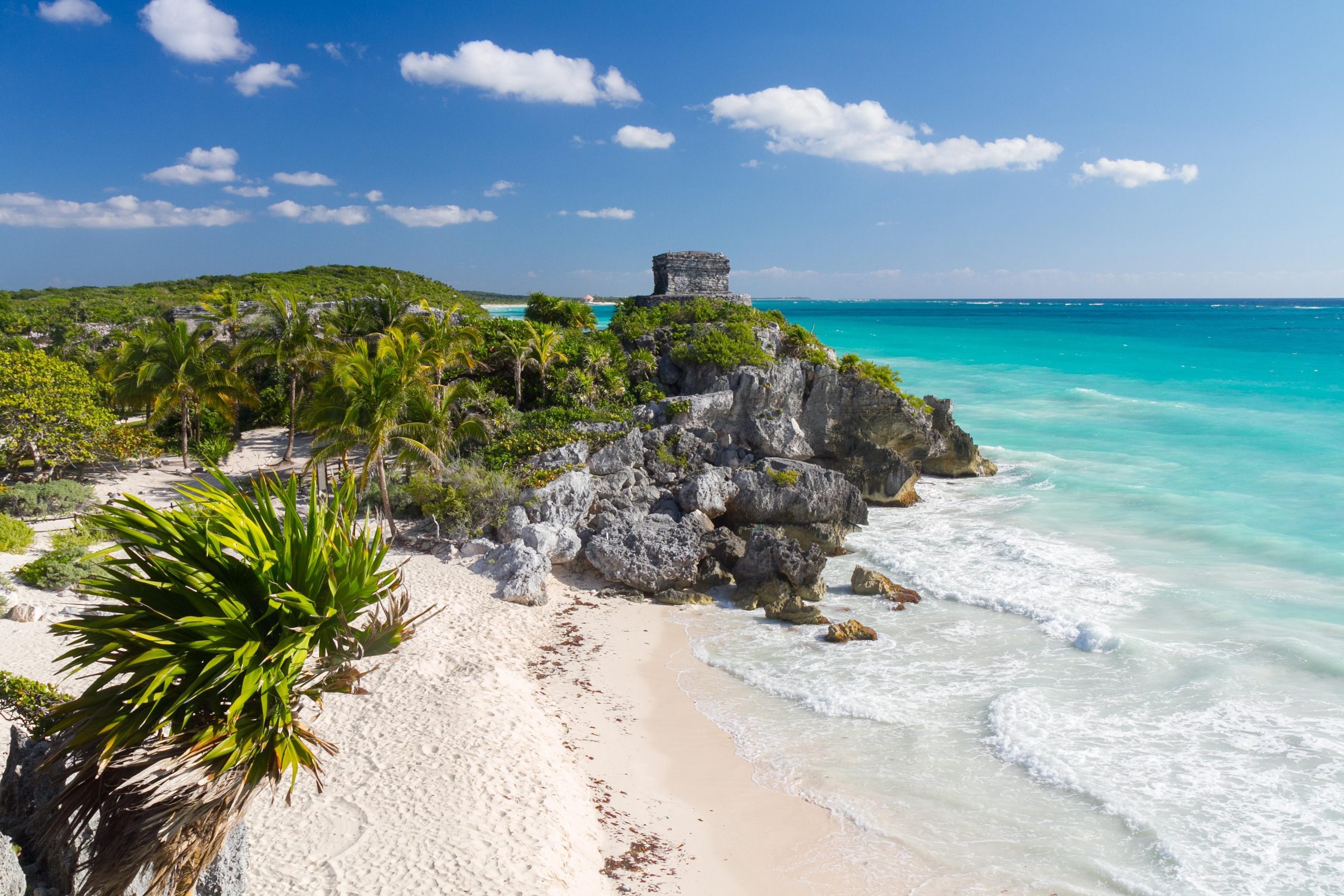 Photo of Tulum Mayan Ruins, destination located between Cancun and the Riviera Maya