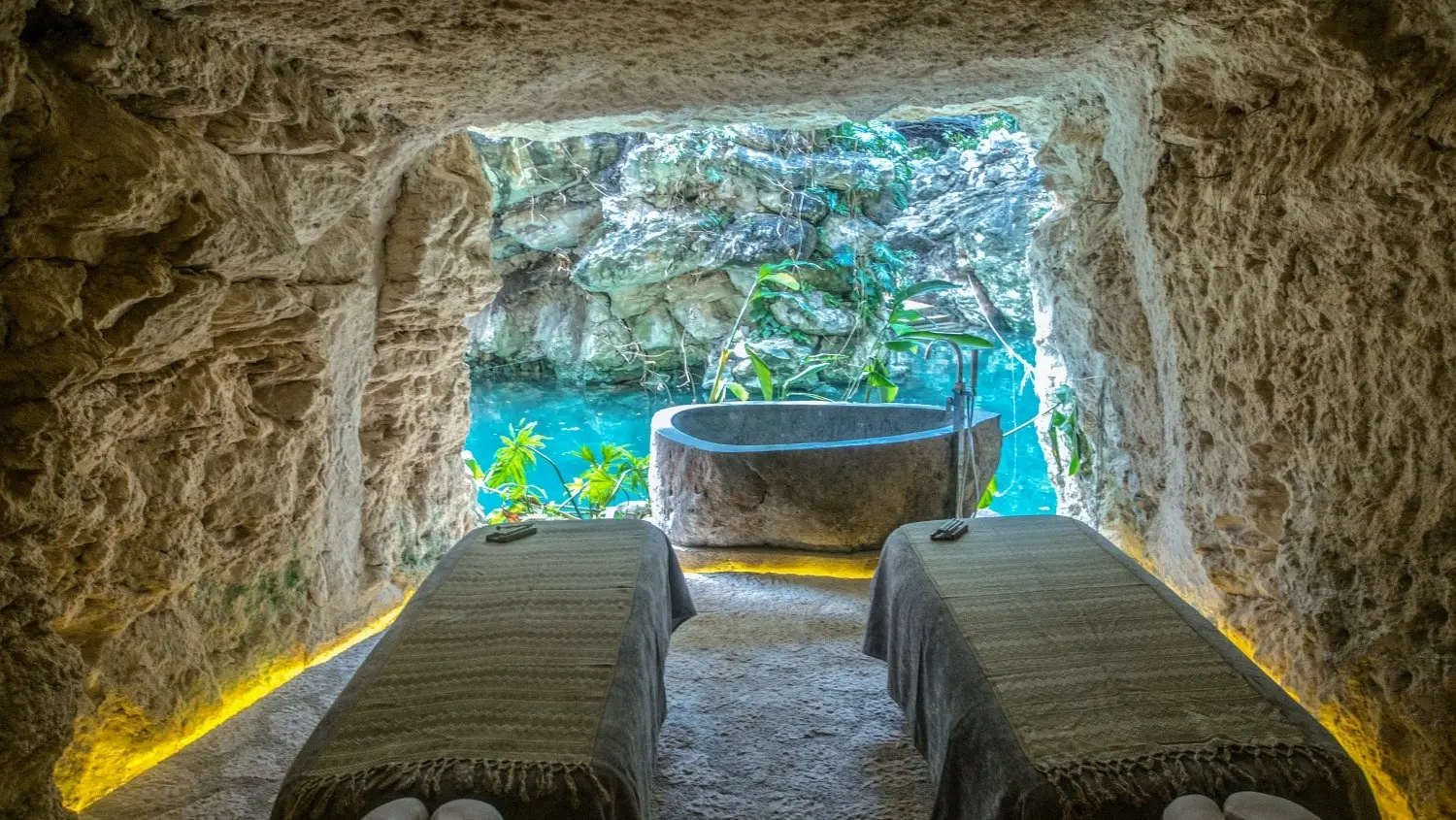 Enjoy a spa day during the rainy days in the Riviera Maya