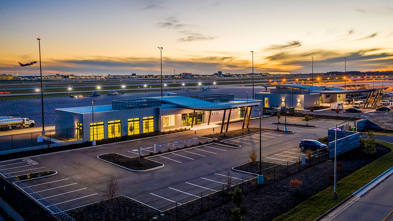 Atlanta Private Luxury Terminal PS