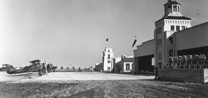 Mines field to LAX - History of the airport