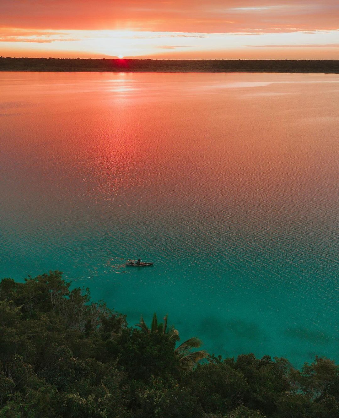 Bacalar Lagoon