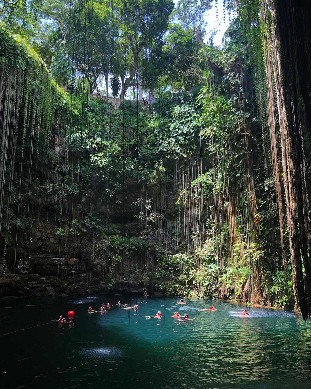 Cenote Ik-Kil
