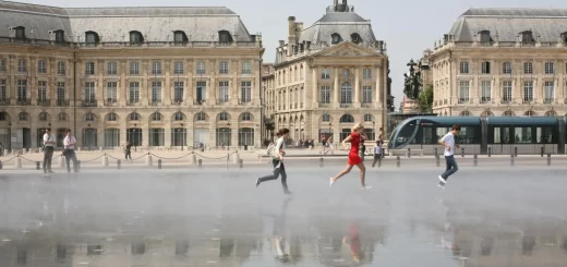 Place de la Bourse in Bordeaux