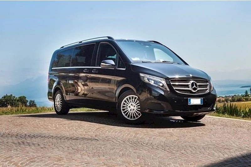 Should I pre-book Naples Airport Transportation? Should I pre-book Naples Airport Transportation?