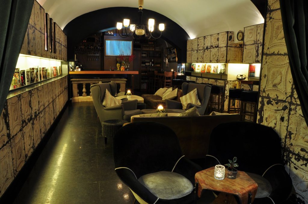 Salotto42 bar in Rome