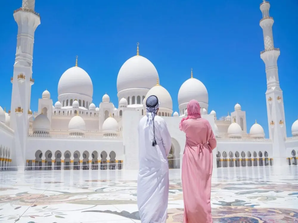 Premium Full-Day Sightseeing Tour of Abu Dhabi