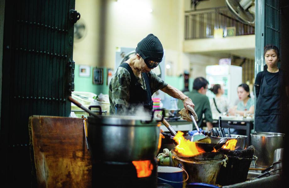Jay Fai (the queen of crab omelets with her iconic ski goggles)