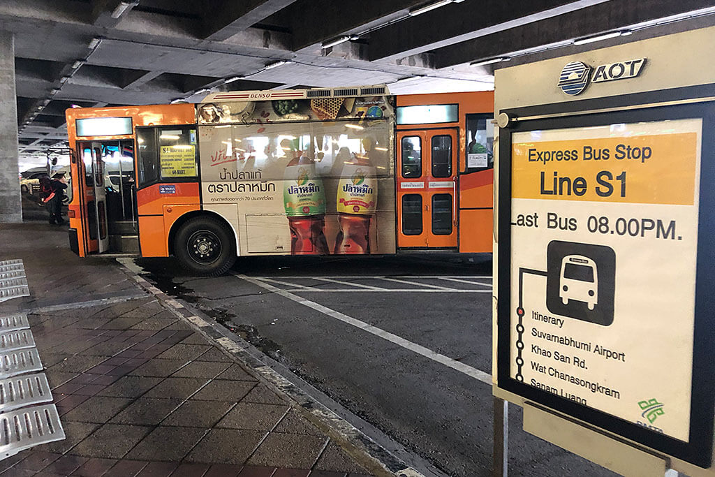 The S1 Bus: Destination Khao San Road