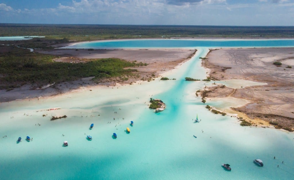 Info about Bacalar, and why is it a great idea to visit it.