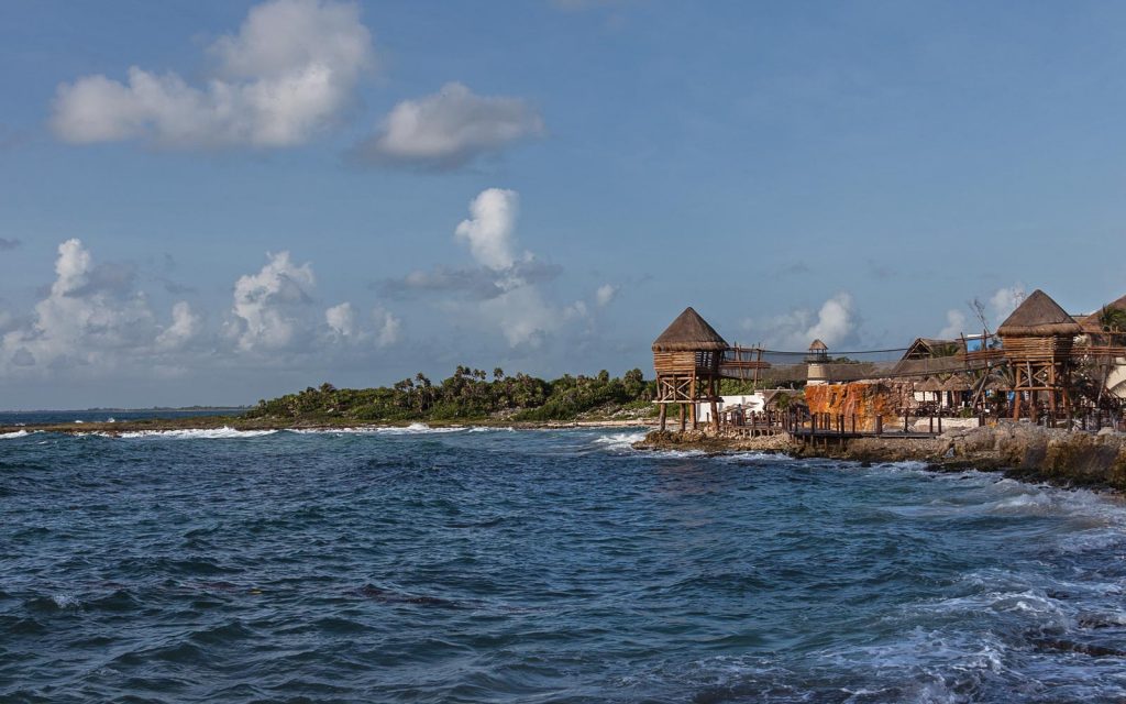 Mahahual: The Jump to the Sea